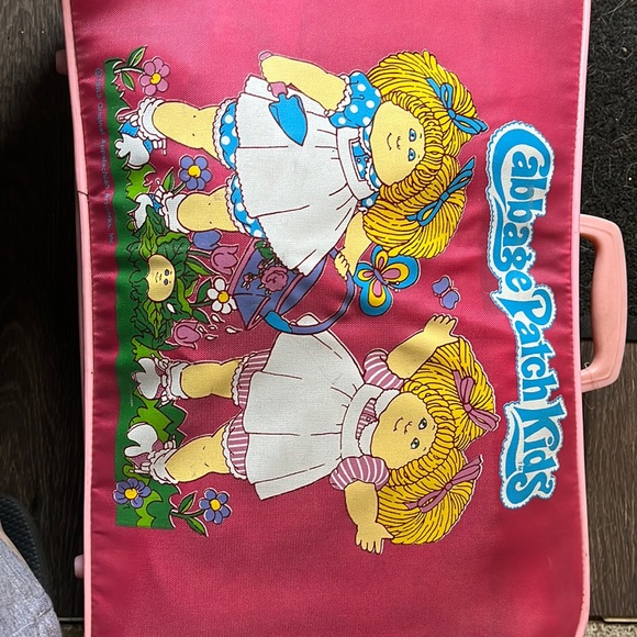 Cabbage patch kid suitcase. - Picture 1 of 5
